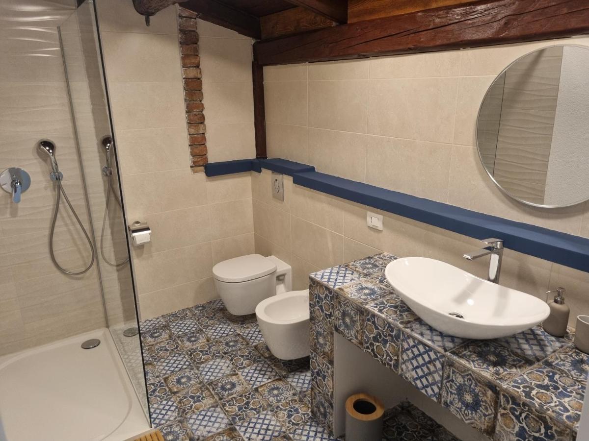 רוביני Rooms And Apartment Feral מראה חיצוני תמונה