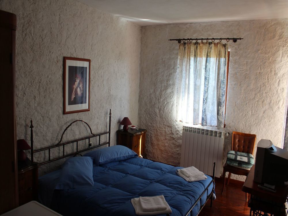 רוביני Rooms And Apartment Feral מראה חיצוני תמונה